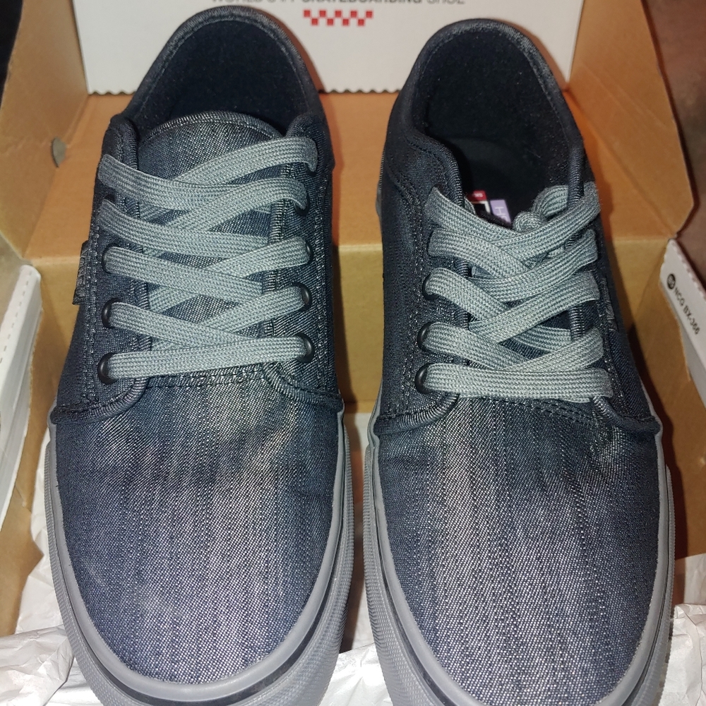 New in box Vans Skate Chukka L style Gray denim upper. Size 7.5 Men/9.5 ladies